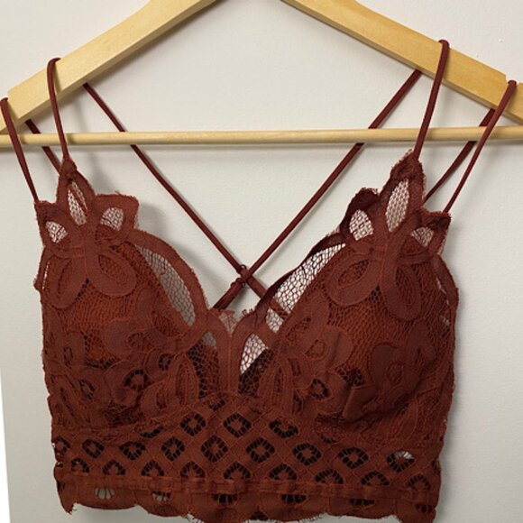 NEW  Women's  Dark Rust  Crochet Lace Bralette with Bra Pads - Picture 6 of 7